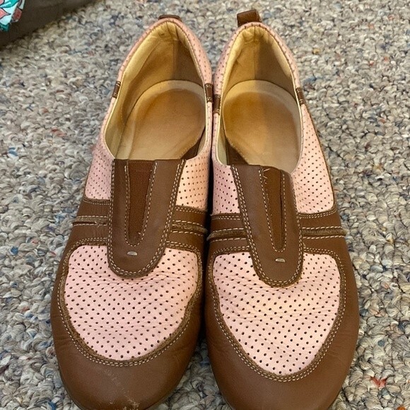 Sesto Meucci Shoes - Sesto Meucci casual slip on shoes.  Size 7.5 N